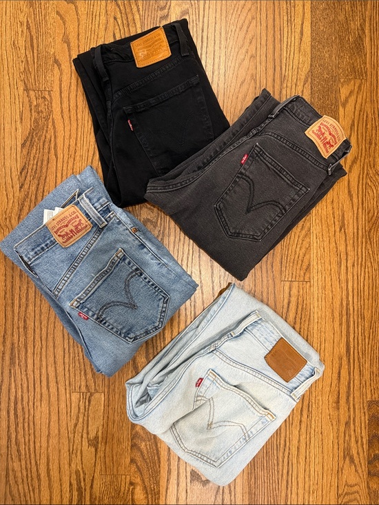 Denim - Levi ribcage straight bundle